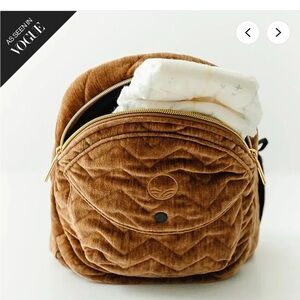 The Tushbaby Hip Carrier Quilted Velvet Brown (color Sable)